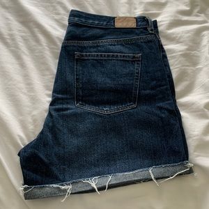 American Eagle mom short